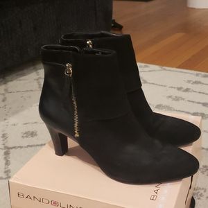 Bandolino black suede heeled bootie